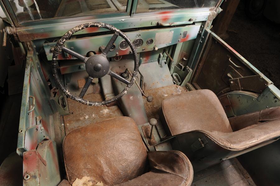 Интерьер Horch Command & Control Vehicle (Kfz.15) 1940 года  (фото 4 из 6)